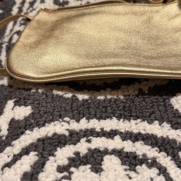 Lilly Pulitzer Gold Crossbody Bag - Picture 8 of 11